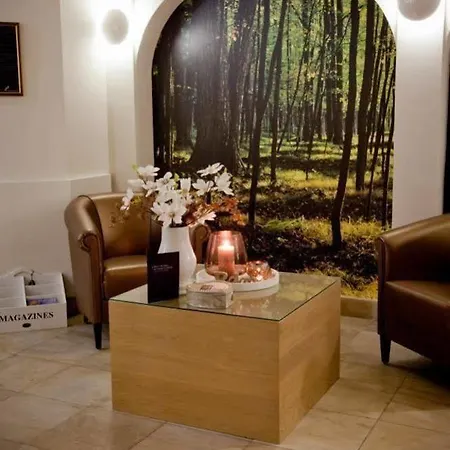 Hotell De Arendshoeve - & Restaurant 4*