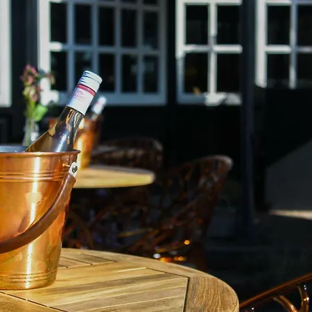 De Arendshoeve - & Restaurant 4* Bergambacht