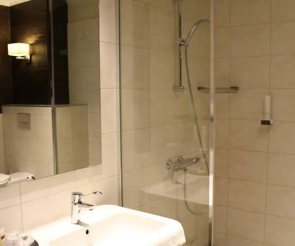 De Arendshoeve - & Restaurant Hotel