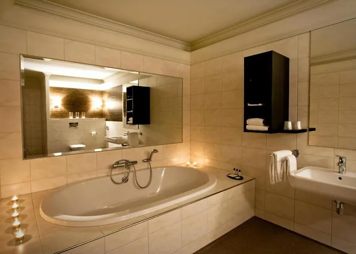 De Arendshoeve - & Restaurant Hotel 4*