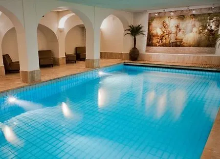 De Arendshoeve - & Restaurant Bergambacht