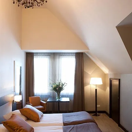 De Arendshoeve - & Restaurant Bergambacht