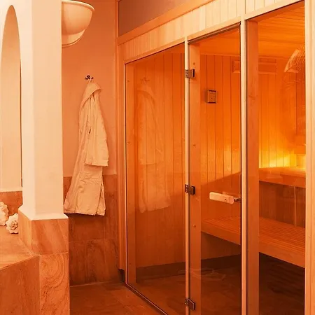 Hotel De Arendshoeve - & Restaurant Bergambacht