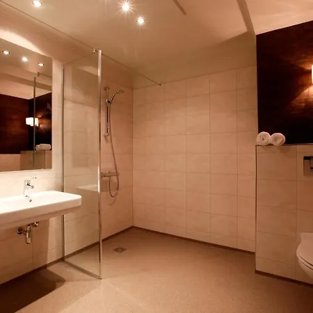 Hotel De Arendshoeve - & Restaurant Bergambacht