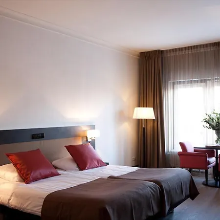 De Arendshoeve - & Restaurant Hotel