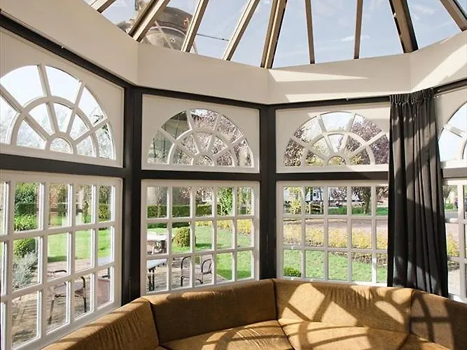 De Arendshoeve - & Restaurant فندق