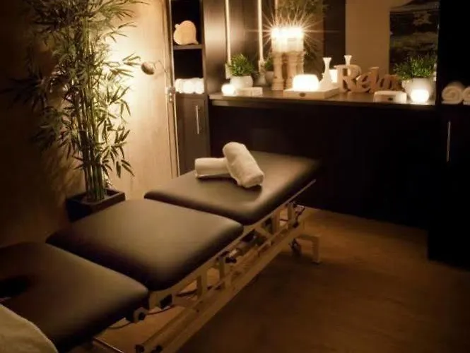 De Arendshoeve - & Restaurant Otel